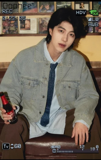 

Spring and Autumn New Vintage Men's Turn-Down Collar Washed Blue Denim Jacket Couple Outfit Workwear Dark Blue Black Coat