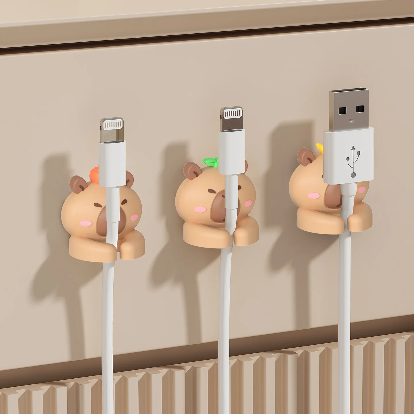 WORTHBUY 2/3 قطعة كابيبارا لطيف مدير الكابلات ذاتية اللصق الهاتف المحمول كابل بيانات اللفاف المثبت كليب حامل مُنظِم كابلات USB