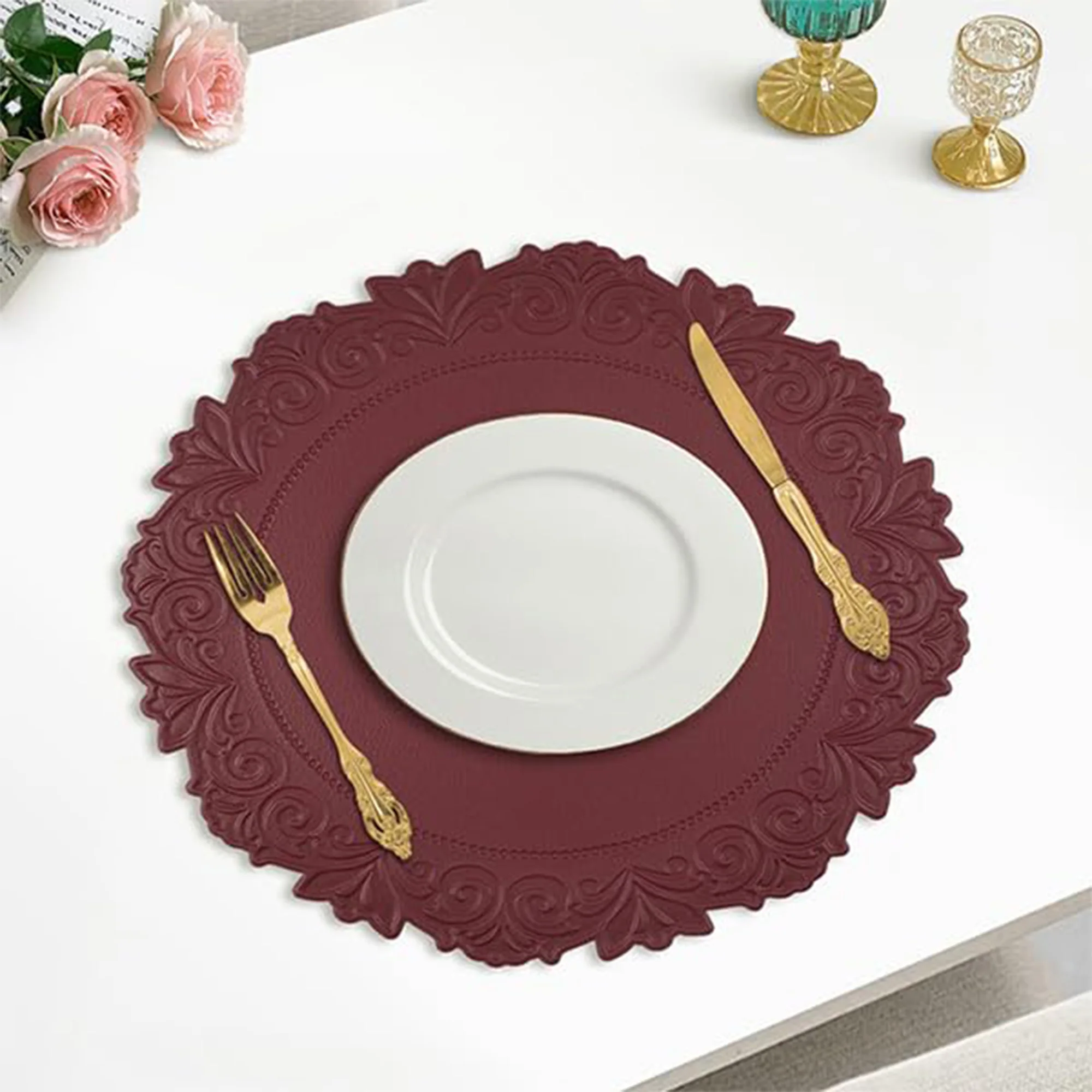 

15 Inch Faux Leather Round Placemats Waterproof Wipeable Heat Resistant Non Slip Oilproof Tablemat for Dining Table