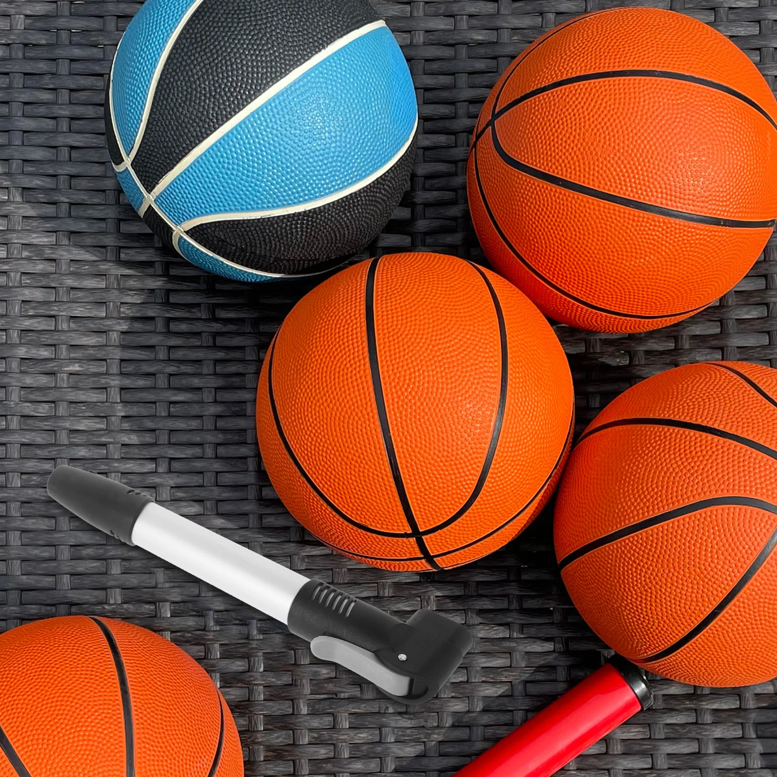 

Manual Air Pump for Basketball Bicycles Bike Tires Sports Ball Inflator Portable Durable Compact Design for Inflation