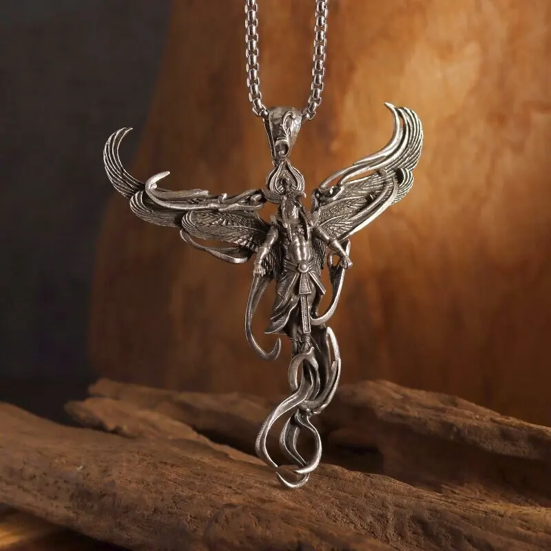 Personalized Phoenix Wings, Birdman, Sun God Pendant Necklace, Suitable for Men and Women, Trendy Hip-Hop Locomotive Pendant