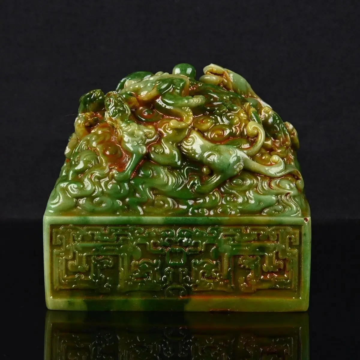 Chinese Imperial Nine Dragon Jade Seal Emperor Seal Detailed Relief Dragon Carving Square Stamp Desktop Art Decoration