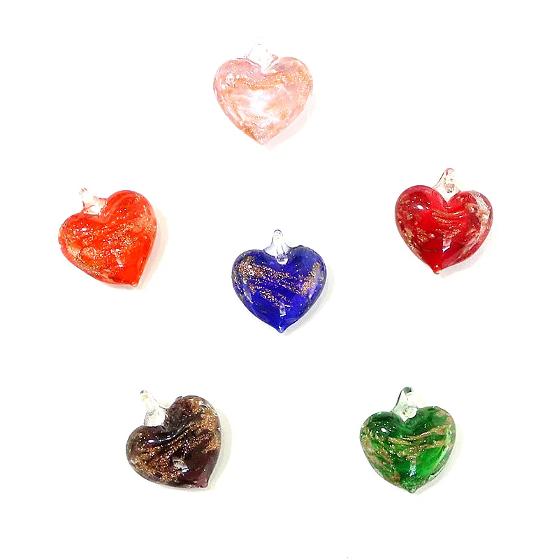 

2pcs European Style Mini Glass Heart Shape Pendant Cute Love Charms Ornaments for Diy Women Jewelry Necklace Making Accessories