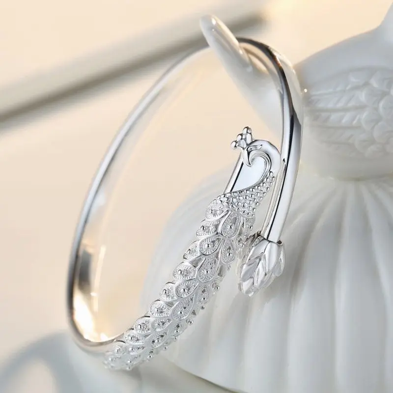 

New Style Bracelet for Women Retro Personality Relief Phoenix Peacock Lotus Gift for Mother-in-law or Mom