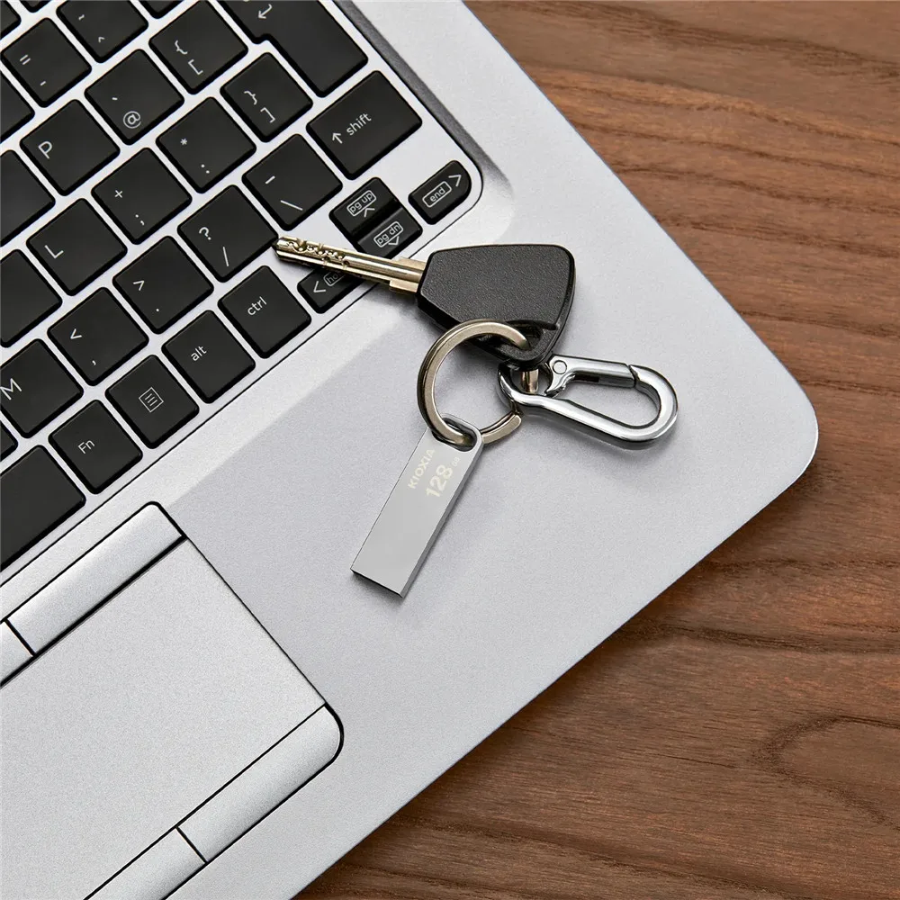 KIOXIA  جهاز نقل بيانات USB من KIOXIA طراز U366 محرك أقراص فلاش USB بسعة 16 جيجابايت 32 جيجابايت 64 جيجابايت 128 جيجابايت USB 3.2 Gen 1 قلم قرص ذاكرة توشيبا سابقاً