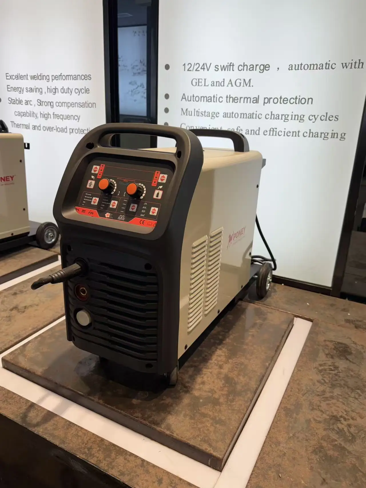MIG-250 Dual Voltage 220V Multi-Function MIG Welding Machine Double Pulse Digital Control 40%   Cycle 0.8-1.2mm