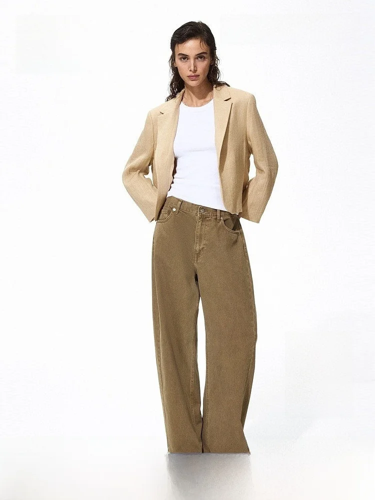 

H&M Women's Short Suit 2026 Spring Fashion Commute Business Casual Trendy Jacket Pants Set Ladies Premium Quality