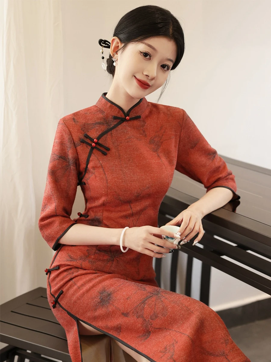 

Женское трикотажное платье Ele Young Lady с вышивкой в виде цветов, длинным рукавом, разрезом на бедре, осеннее, приталенное, для повседневной носки