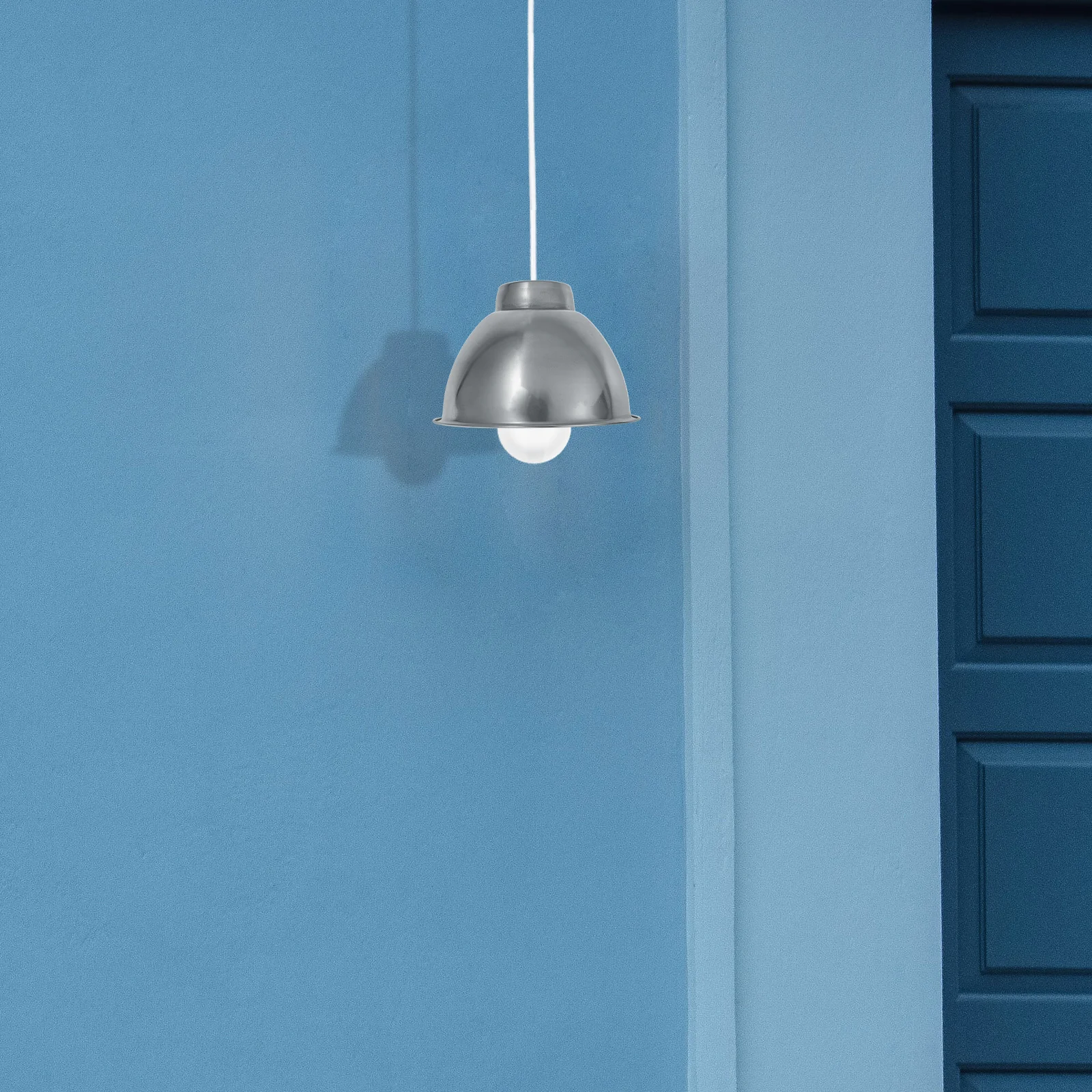 

Universal Stainless Steel Lamp Shade Protective Street Lamp Pendant Emergency Light Fixture Outdoor Garden Pendant Shade