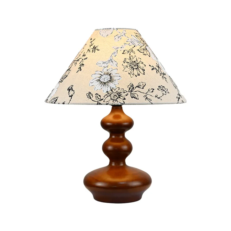 

Retro bedroom bedside table lamp personalized atmosphere solid wood simple living room decorative lamp