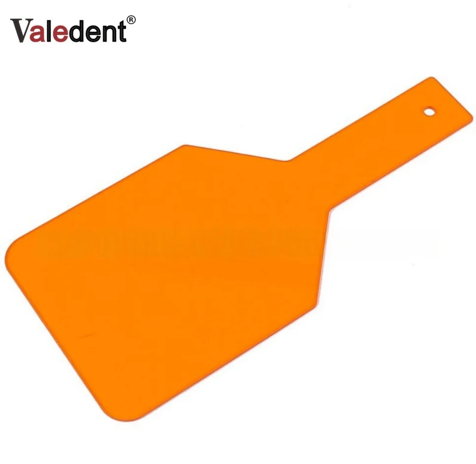 1Pc Dental Shade Board Eye Protector Hand Held Shield Plate Dentistry Lab Light Curing Lamp Filter Dentist Clinic Tool Shield