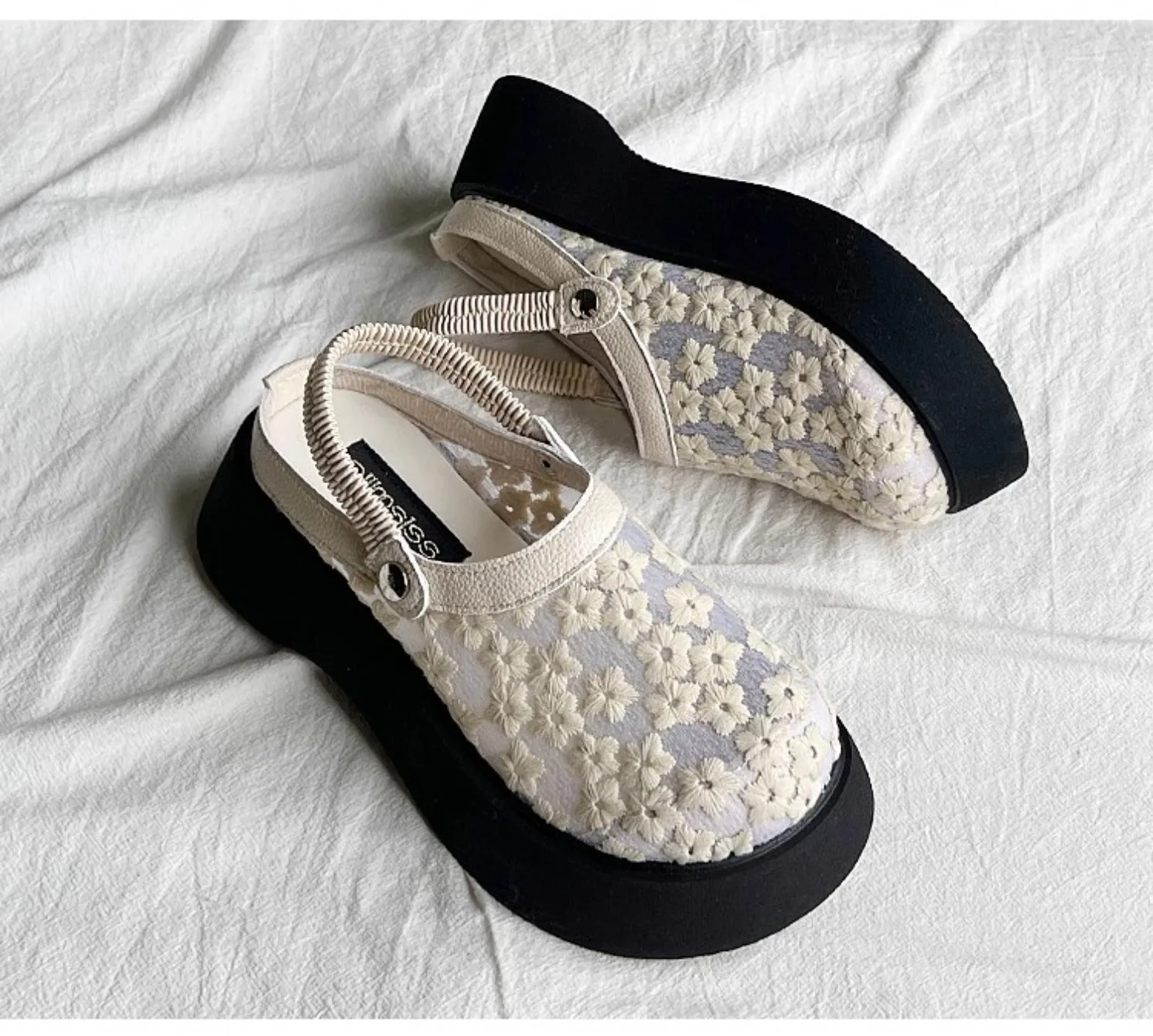 

Sandals with Mesh Cloth for Spring Summer Leisure and Increase Flat-bottomed Baotou Slippers Women's Two-way Openwork Breathable