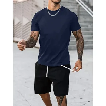 ชุดเสื้อยืดคอกลมลำลองสำหรับผู้...