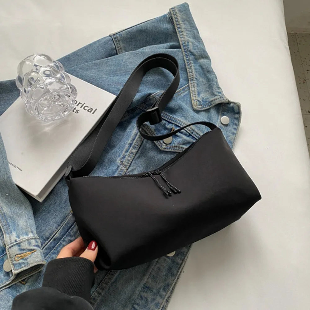 

Simple Multi-functional Zipper Crossbody Bag Niche Design Korean Style Shoulder Bag Nylon Solid Color Small Phone Bag Girls