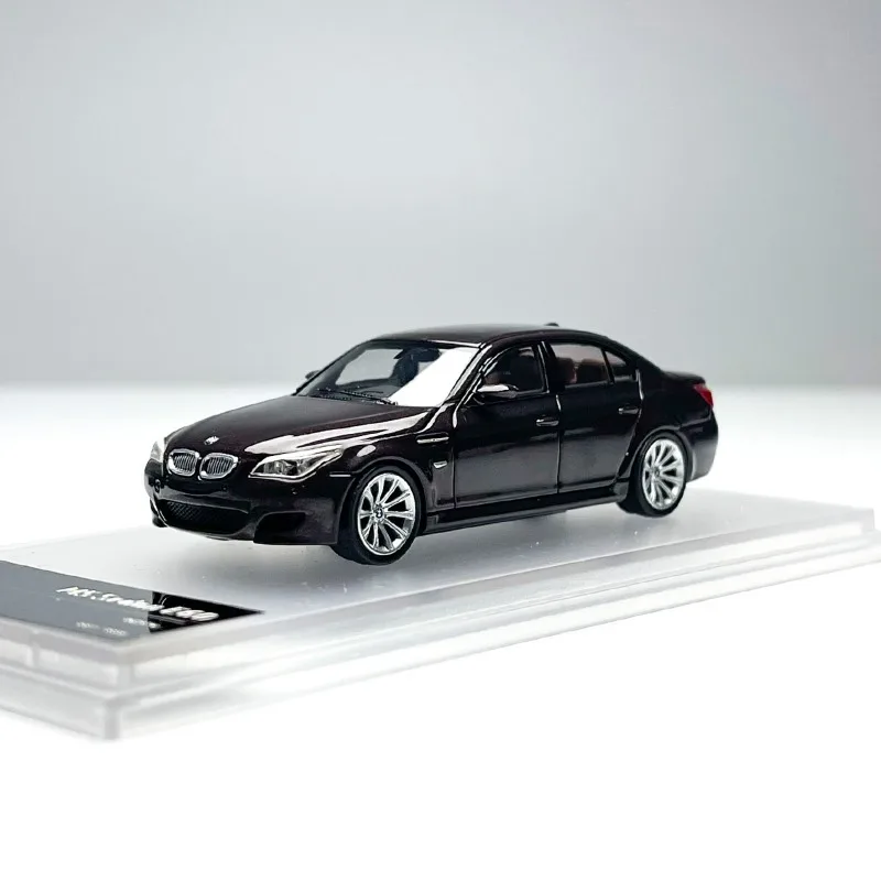 KING MODEL Diecast 1/64 Maßstab BMW M5 E60 E61 Blechauto Modell Legierung BMW M5 E60 E61 Spielzeugauto Modell Sammlung und Ausstellungsartikel