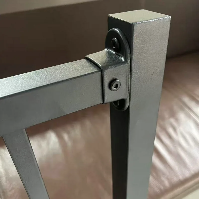 Fence protective door Villa community Garden courtyard Wall isolation door Outdoor security protection