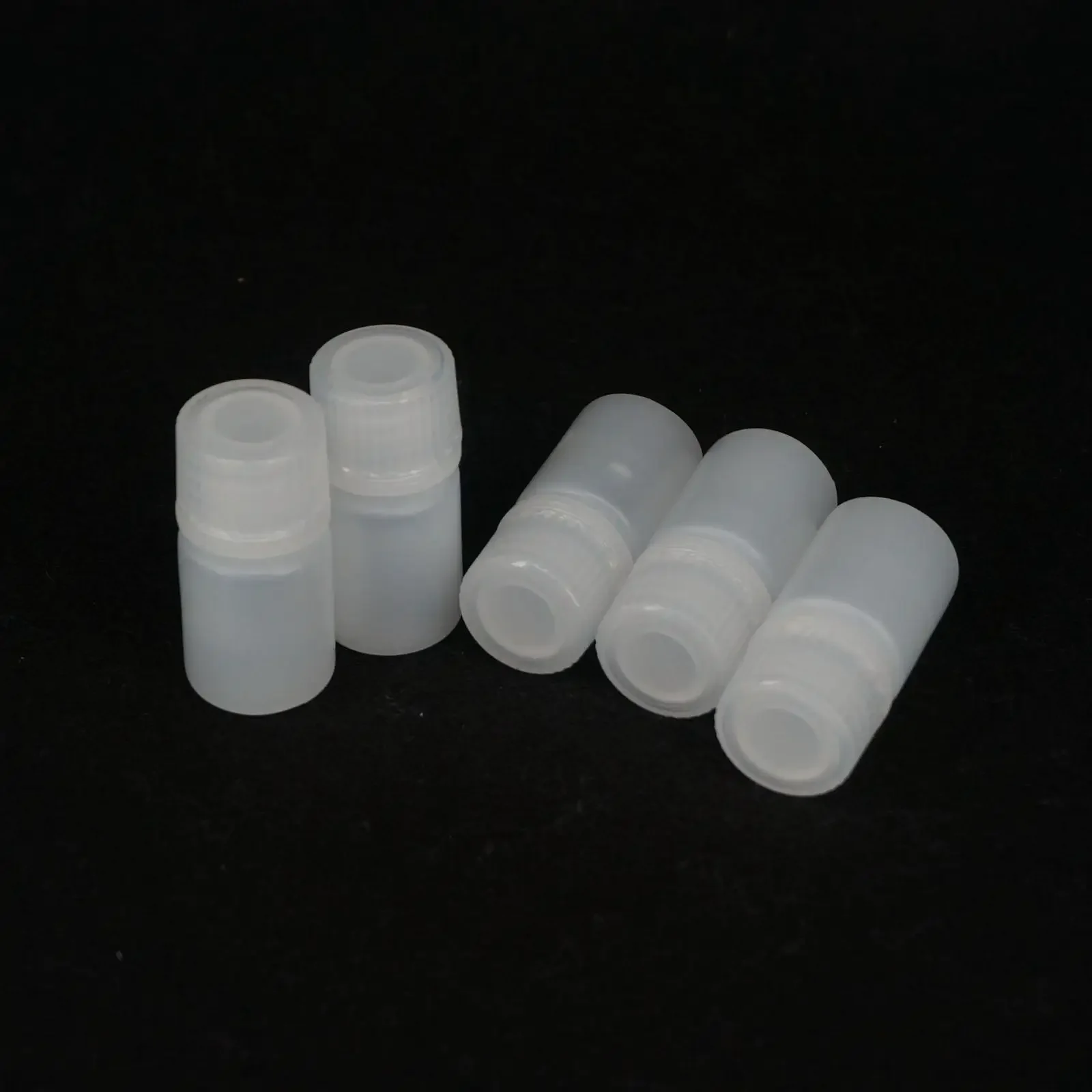 2PCS 5ml 10ml 15ml 30ml 60ml 125ml 250ml 500ml White PP Plastic Cylindrical Chemical Container Reagent Bottle