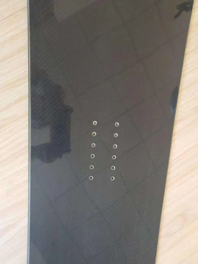 All Mountain Freeride Rundes Snowboard aus Kohlefaser