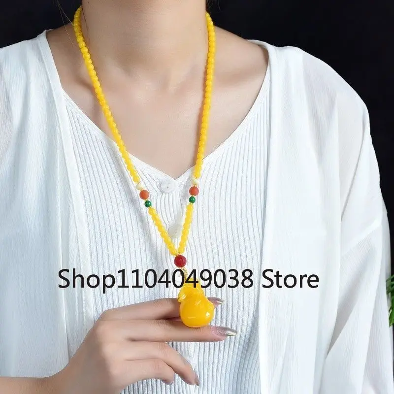 Handmade Carving Amber Has Rich Beeswax Money Bags Pendants Necklaces Men's and Women's Pendants From Generation To Generation