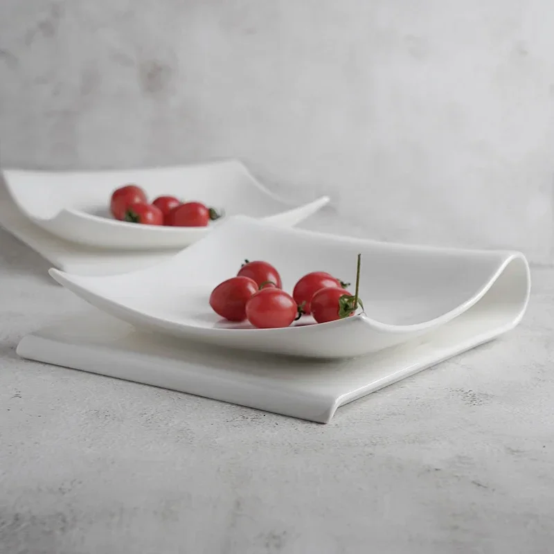 Western Restaurant Irregular Dessert Plate White Ceramic Artistic Conception Plate