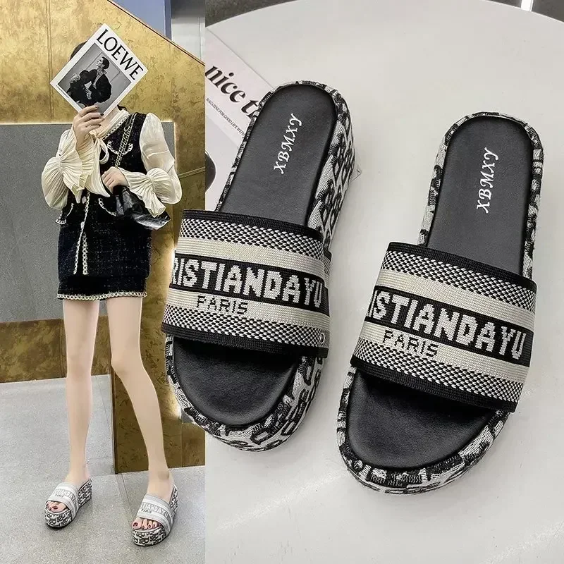 

Beach Slippers Fashion Casual Thick Bottom Designer Women Shoes Platform Heels Letter Slides Plus Size Sexy High Heel Sandals
