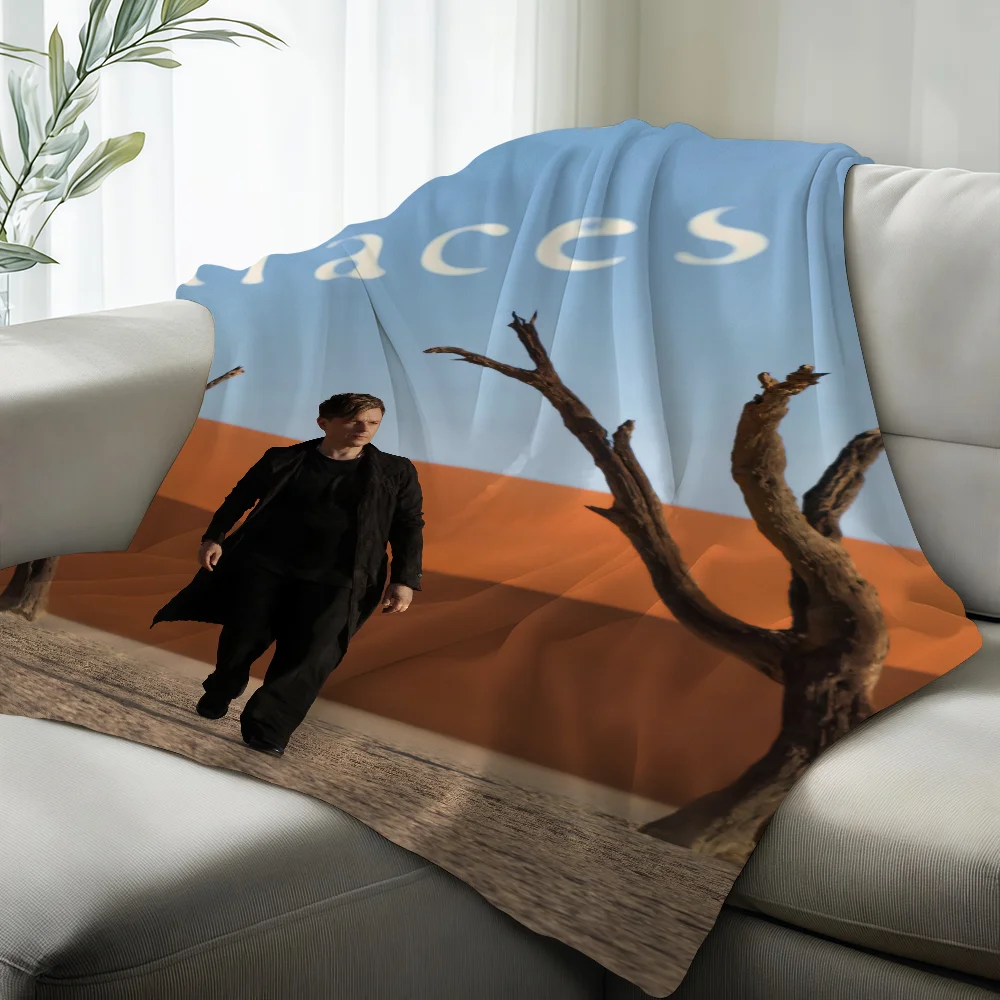 Singer M-michael Patrick Kelly Traces Blanket Suitable For Sofas Beds Offices Cars Outdoor Travel  Ideal Gift For Friends Family