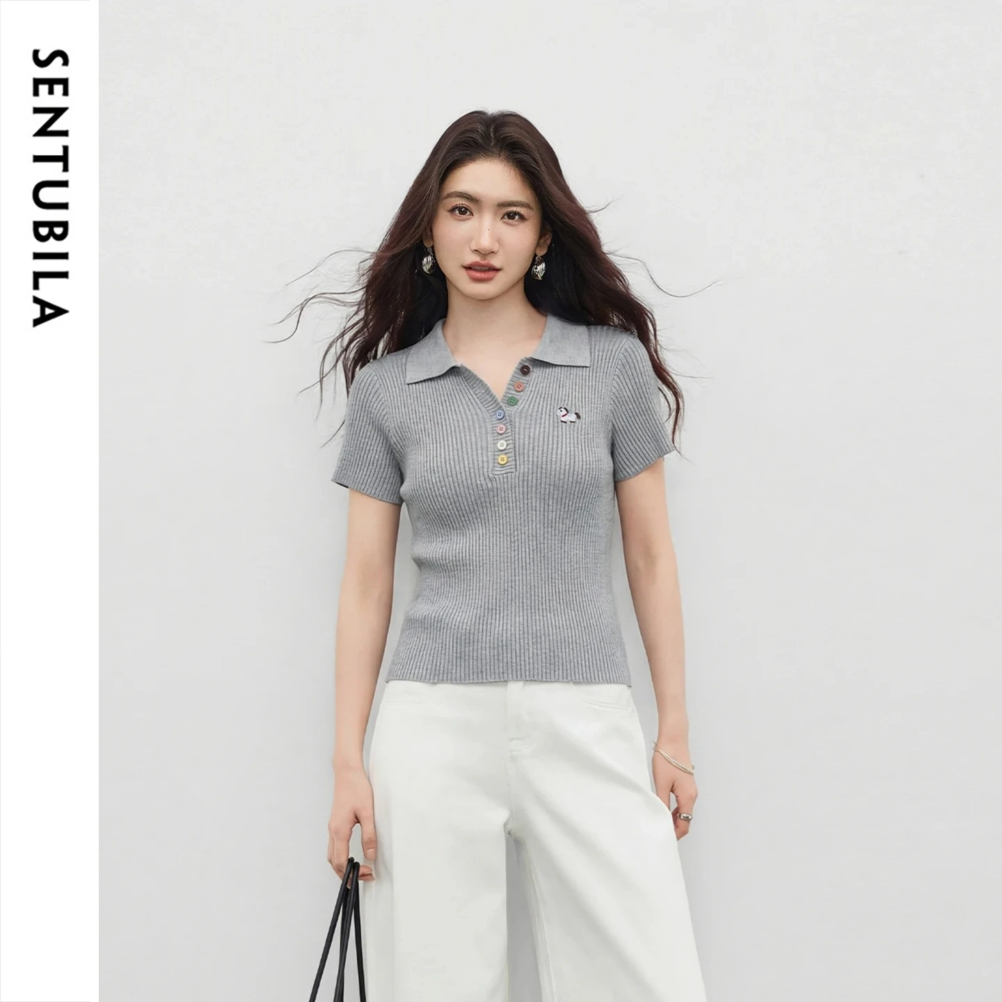 

SENTUBILA Fashion Polo Collar Ribbed Knit Top Women Summer 2026 Colorful Buttons Embroidery Slim Short Sleeve Tee W62HJ7116
