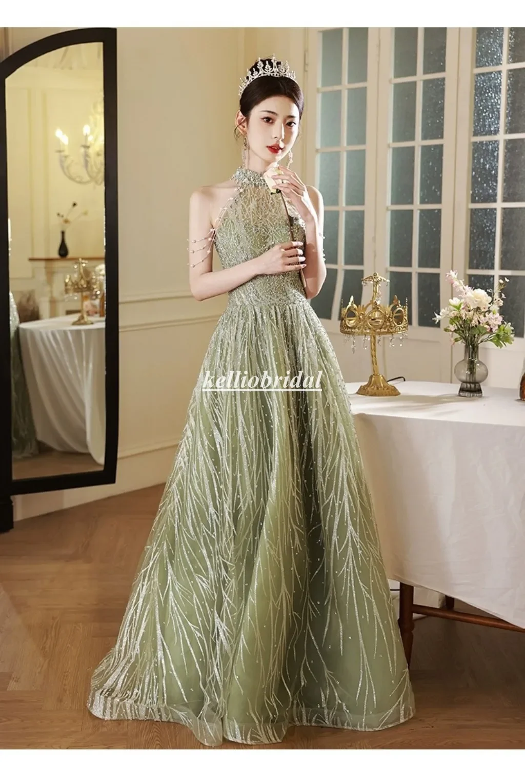 Personalizado requintado vestidos de celebridades halter decote brilhante feminino ocasião vestido de festa vestido de noivado lrf011