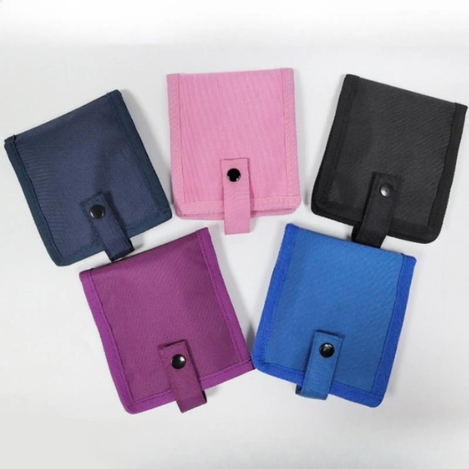 منظم حقيبة الممرضات الطبية للمدليين والأطباء البيطريين ومساعد الطبيب باللون الأزرق اللامع