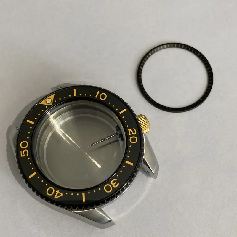 Parti dell'orologio cassa dell'orologio in acciaio inossidabile solido da 42mm cornice rivestita in PVD nero vetro zaffiro adatto per movimento NH35/36 30Bar