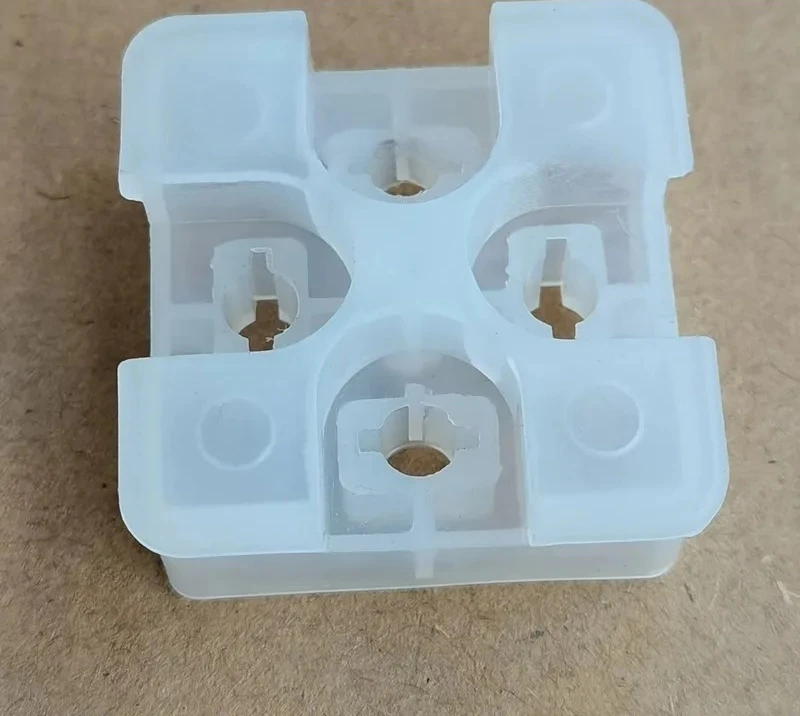 

Катушка электромагнитного клапана Dechi, пылезащитная заглушка, защитная крышка, квадратная круглая пластиковая крышка с четырьмя отверстиями, три когтя