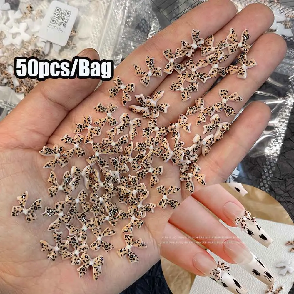50 Uds. De cinta con estampado de leopardo 3D para uñas, dijes de lazo de resina, cinta de dibujos animados, lazo, diamantes de imitación, decoración artística de uñas, accesorios de manicura DIY