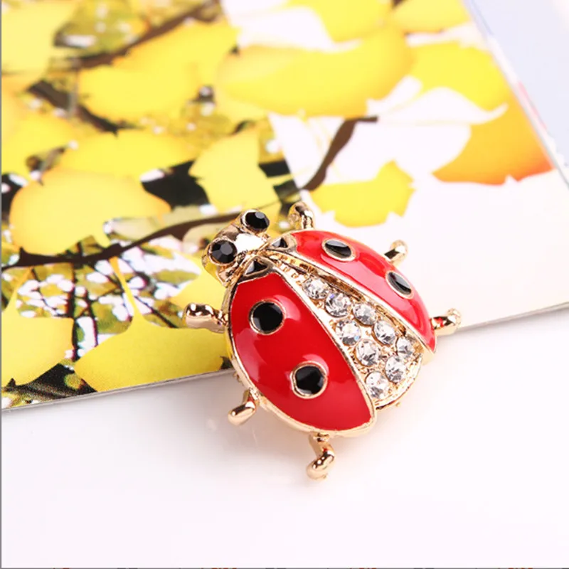 New fashionable animal ladybug exquisite temperament luxurious brooch charm women's small gift