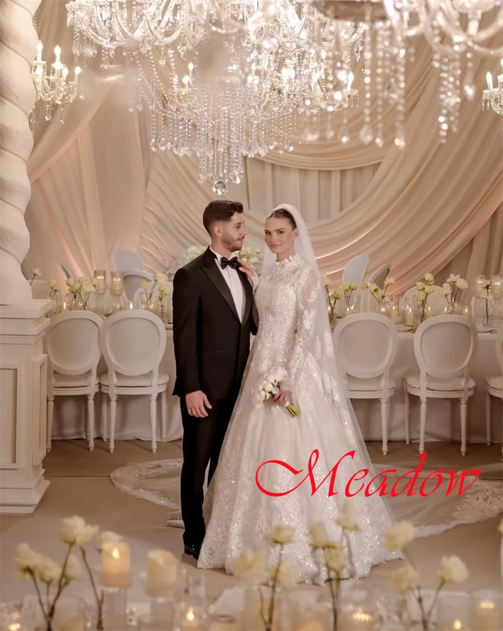 Exquisitos vestidos de novia de tul blanco personalizados, elegante vestido de novia de manga larga con cuello redondo, vestido de novia con cremallera en la espalda