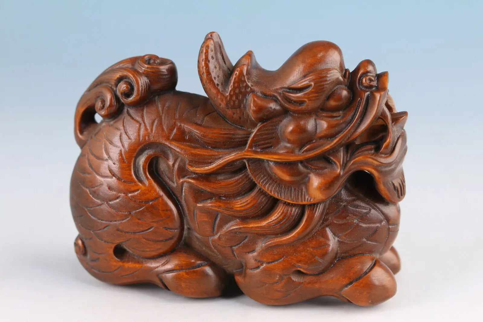 

Chinese boxwood hand carved dragon hand piece statue collection