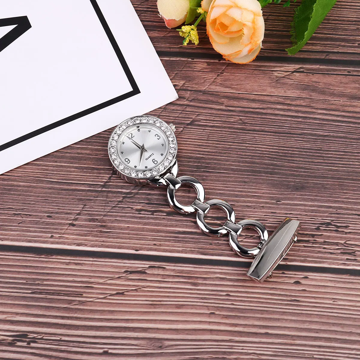 

1pc Chic Rolling Diamond Nurse Pocket Watch Durable Iron Material Simple Design Easy Reading Gift For Nurses Doctors Silver