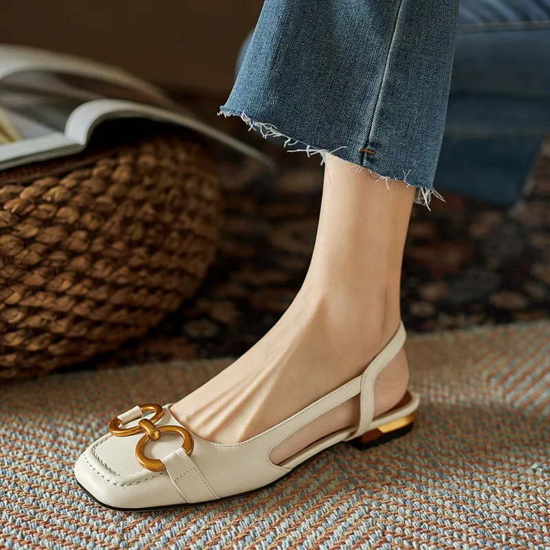low heel Baotou sandals Retro Women flats High quality, breathable, lightweight leather loafers Women's Commuter Shoe