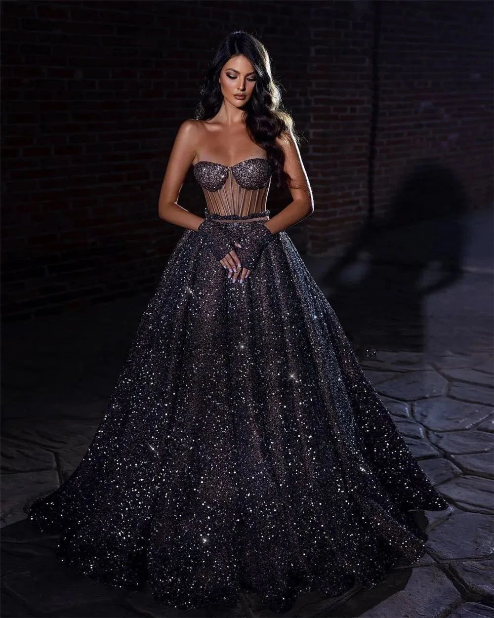 Elegant Luxurious Evening Dresses For Women Pretty Sexy Off Shoulder Sleeveless Fluffy Princess Style Mopping Party Prom Gowns