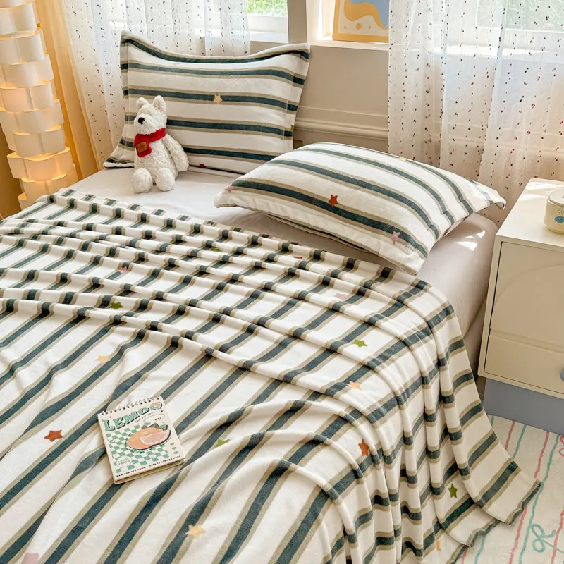 1pc Velvet Bedsheet Simple Style Flat Sheets Skin-friendly Bed Linen Home Winter Sheets sábanas para cama (No Pillowcase)