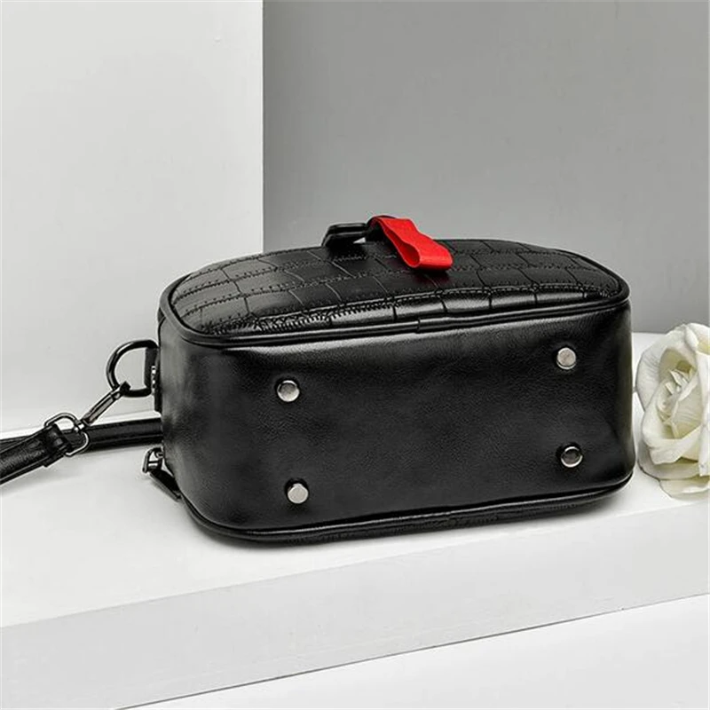 Small PU Leather Crossbody Bags For Women Hair ball Shoulder Messenger Bag Ladies Small Rivet Handbags Travel Hand Bag