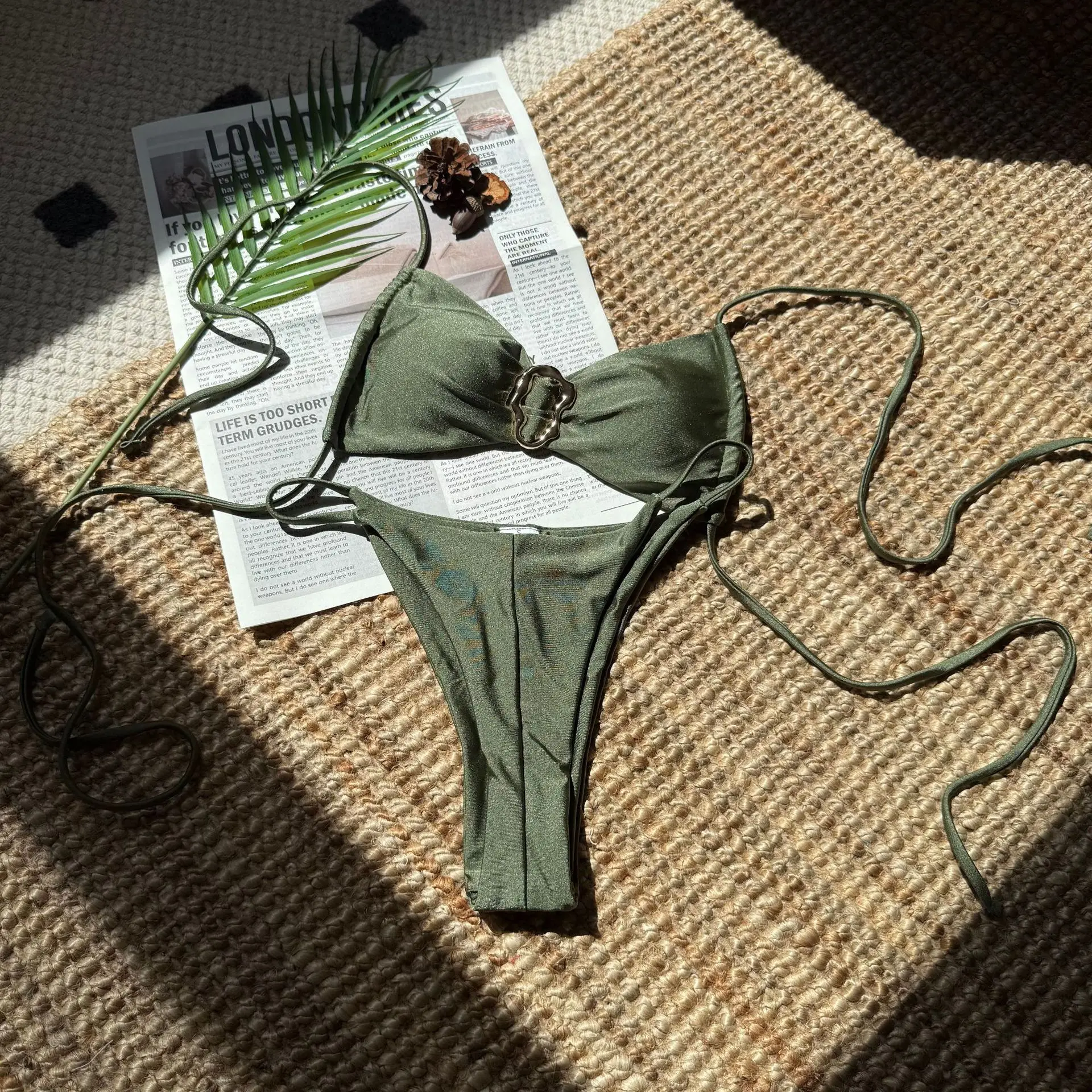 Seksowne brokatowe metalowe wiązanie na szyi bikini zestawy dwuczęściowe satynowe zwykłe stroje kąpielowe strój kąpielowy stroje kąpielowe strój kąpielowy biquini tankini