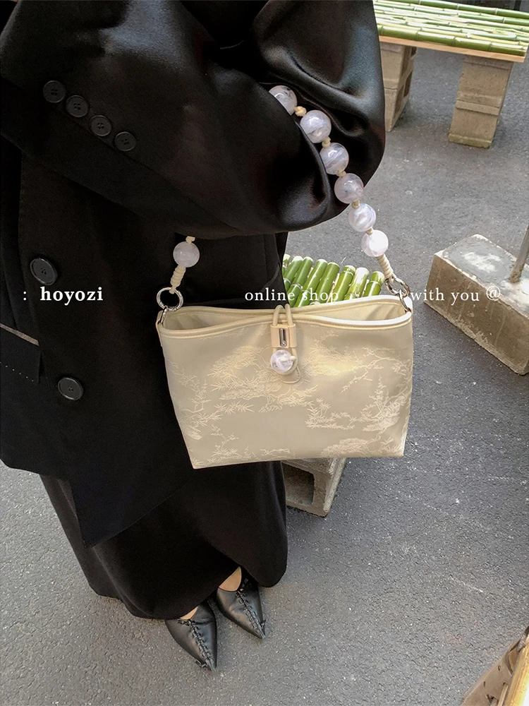 

New Chinese underarm small square bag, light luxury niche high-end sense