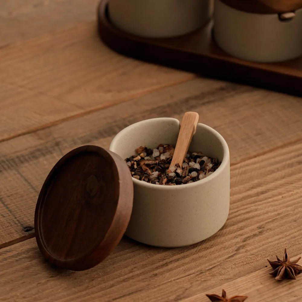 Household Japanese Style Ceramic Seasoning Jar with Lid Spoon Tray Vintage Seasoning Box Cylindrical Spice Jar Dinning Table