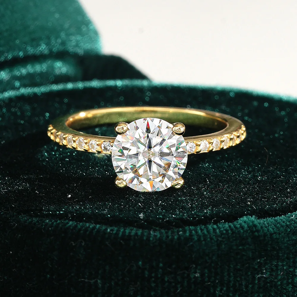 

Four Claw Ring Round 18K Gold Set with Moissanite Fashion Classic Platinum PT950 Diamond Jewelry