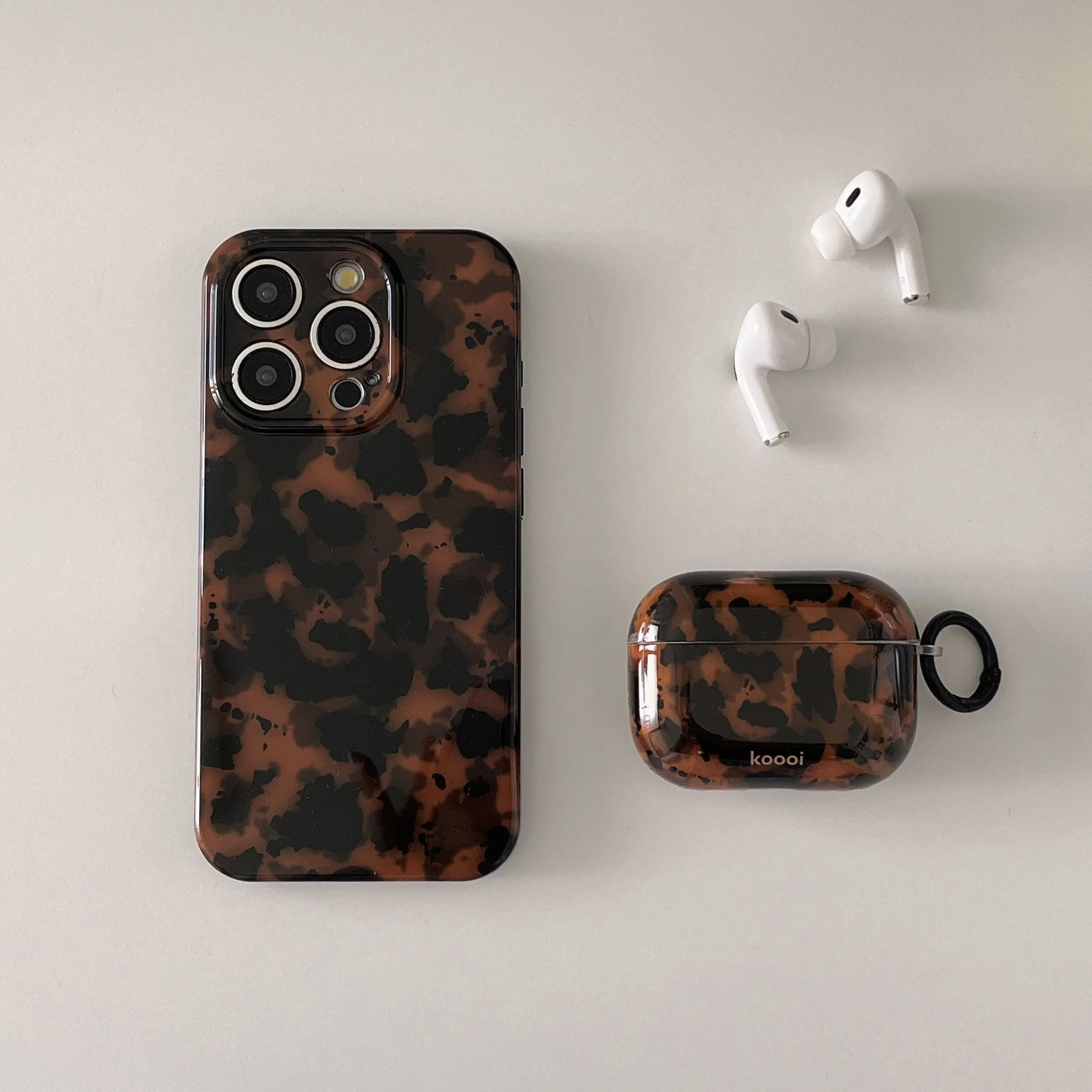 Stilvolle dunkle Farbe Schildpatt Bernstein weiche glänzende Schutzhülle für iPhone 16 15 14 13 12 11 Pro Max Plus – Detail 1