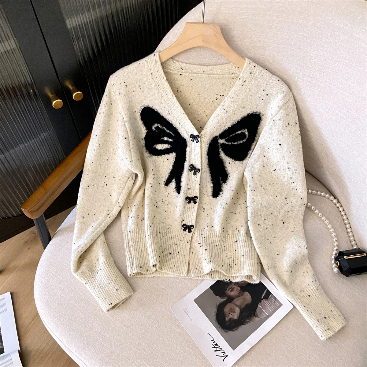 Women's V-neck Long-sleeved Casual Sweater with Bow, Y2K Fashion, High Street Style, Retro Top Sweater for Office Wear