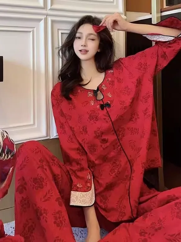 

Новый китайский домашний комплект одежды больших размеров (до 300 фунтов) для мужчин: свободный красный комплект из двух предметов (рубашка с длинным рукавом и брюки) для зимы