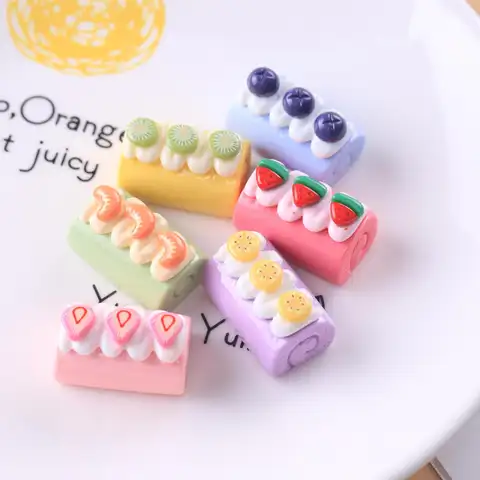 6pcs 미니 케이크 롤 DIY 크림 케이크 수지 키 체인 인형 집 음식 펜던트 수제 시뮬레이션 보석 액세서리 홈 장식
