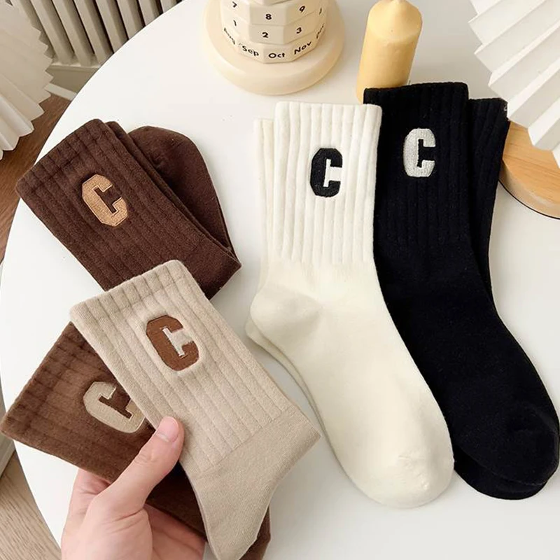 5Pairs Women\'s Letter C Pattern Solid Sport Crew Socks Casual Simple Sports Breathable Mid Tube Sock Comfortable Soft Middle Sox