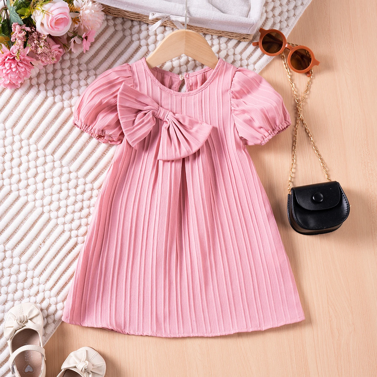 

Girls Summer New Solid-coloured Dress Bow Dress Small Fly Sleeve Design Princess Dress Versatile Skin-friendly Sweet and Lovely